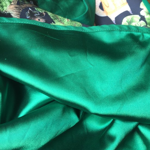 Ludomara Ladies Top Medium/Small - Lots of Charm and Character - Picture 6 of 16